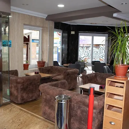 Juan Carlos Hotel *