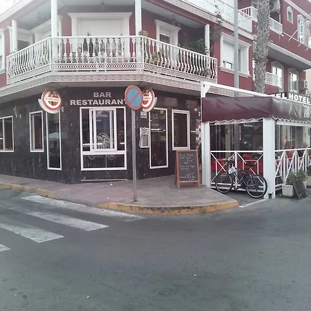 Juan Carlos * 托雷维耶哈